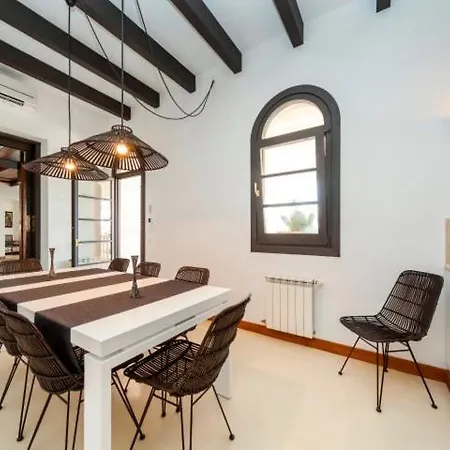 וילה Splendid Former Chapel With Pool & Jacuzzi *