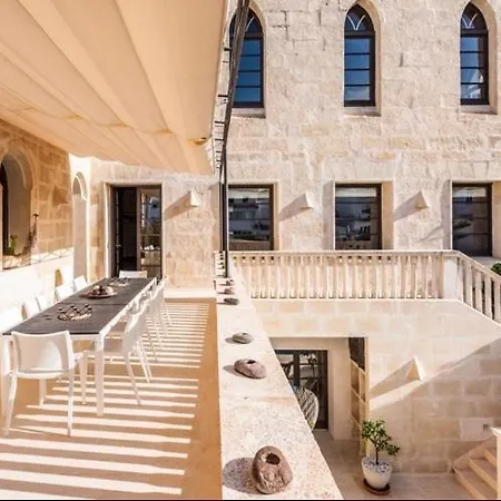 Splendid Former Chapel With Pool & Jacuzzi אס קסטיי