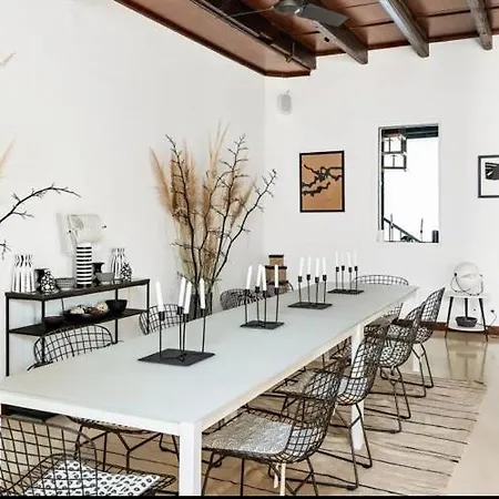 Splendid Former Chapel With Pool & Jacuzzi אס קסטיי