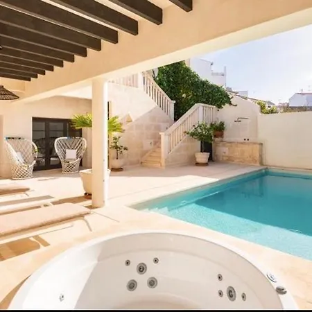 Splendid Former Chapel With Pool & Jacuzzi