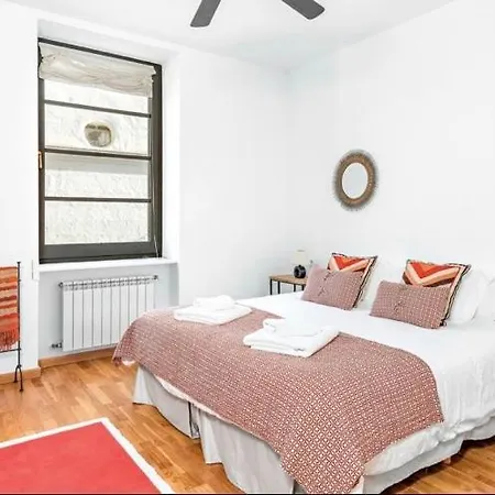Splendid Former Chapel With Pool & Jacuzzi Willa *