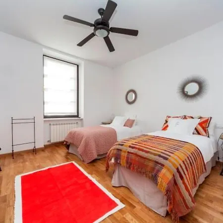 Vila Splendid Former Chapel With Pool & Jacuzzi *